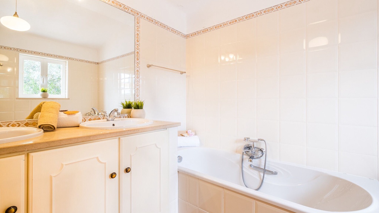 Photo of Bathroom in Alcalar