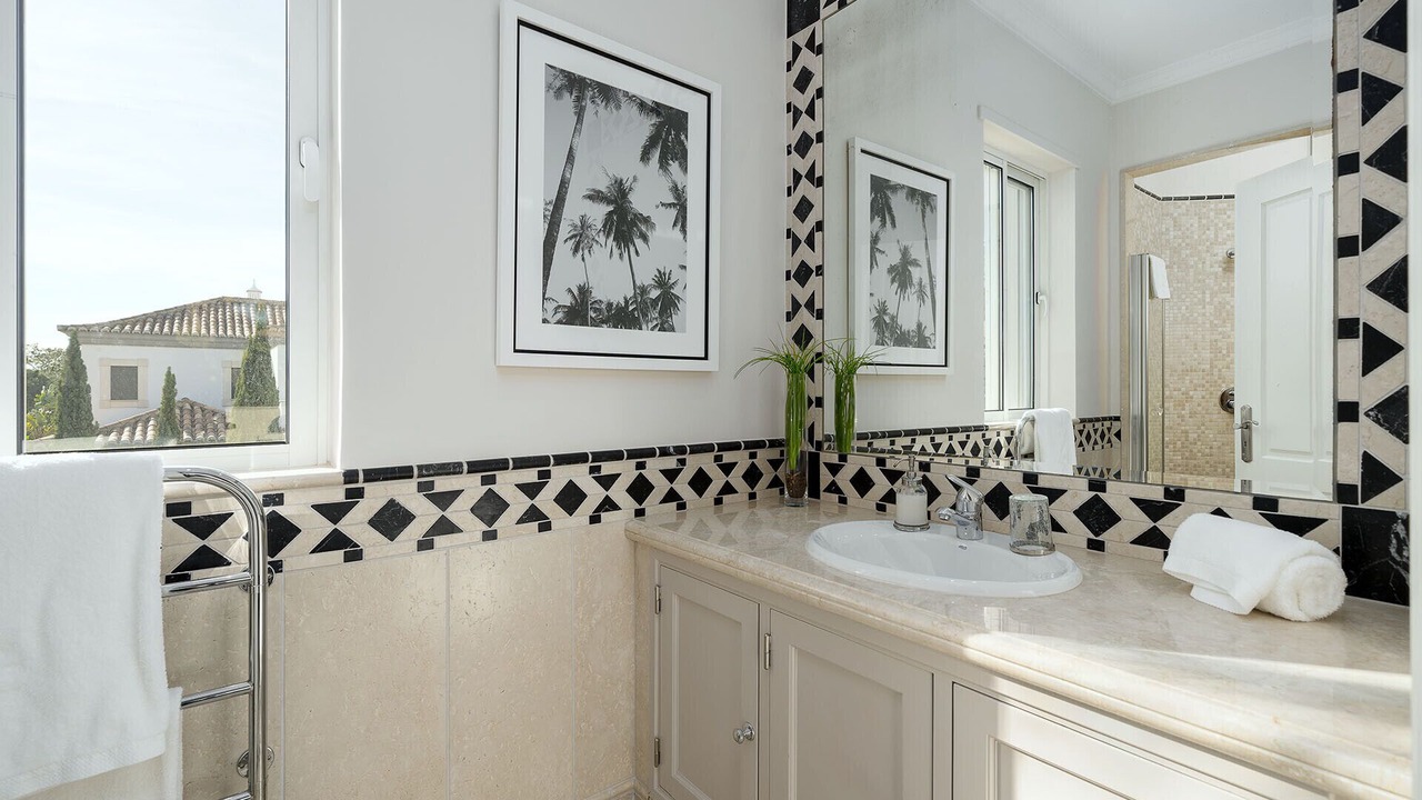 Photo of Bathroom in Almancil