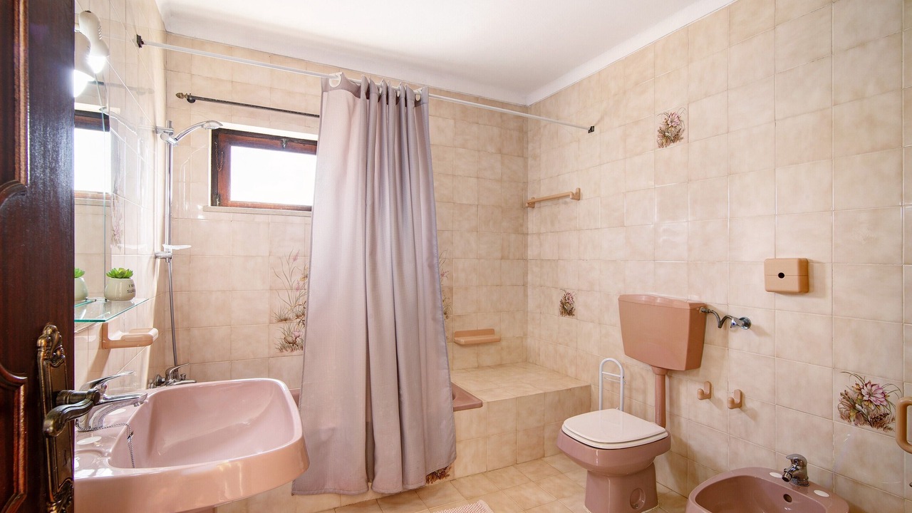 Photo of Bathroom in Castelo