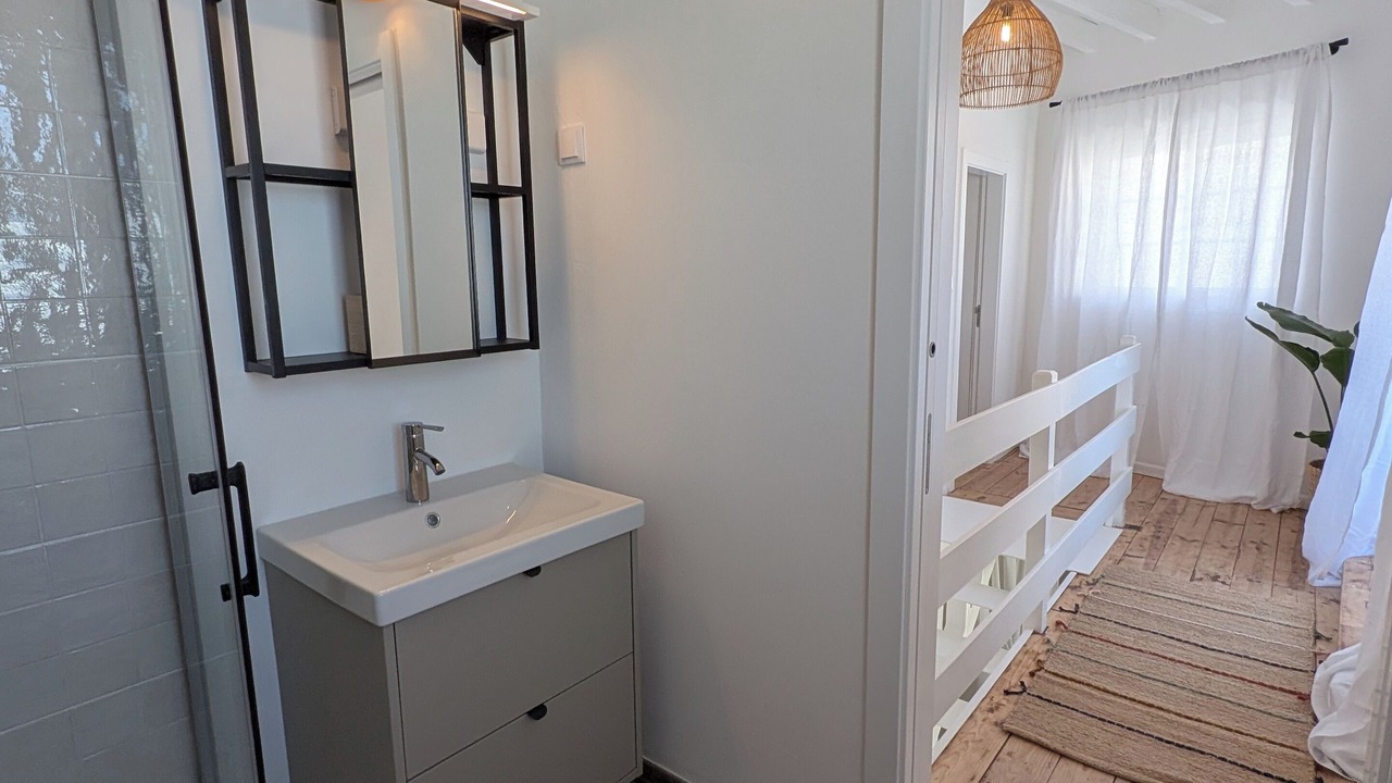 Photo of Bathroom in Porches
