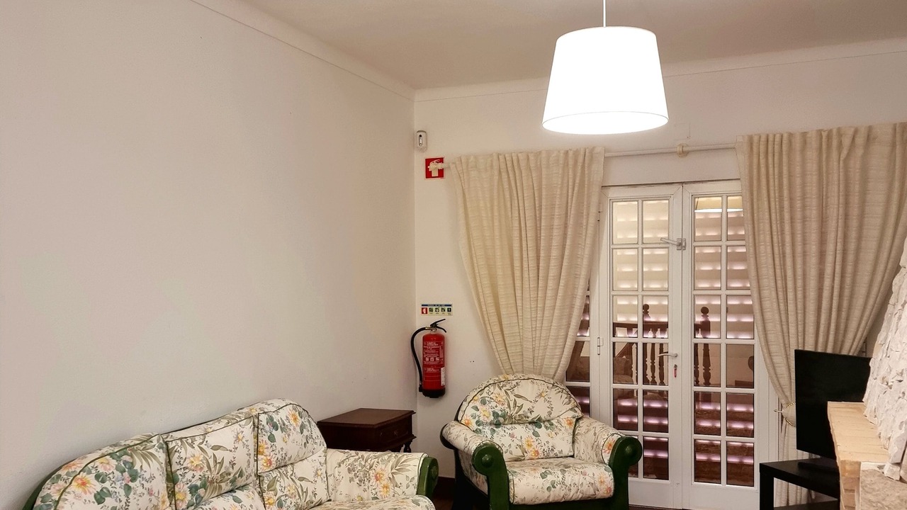 Photo of Livingroom in Alfeicao