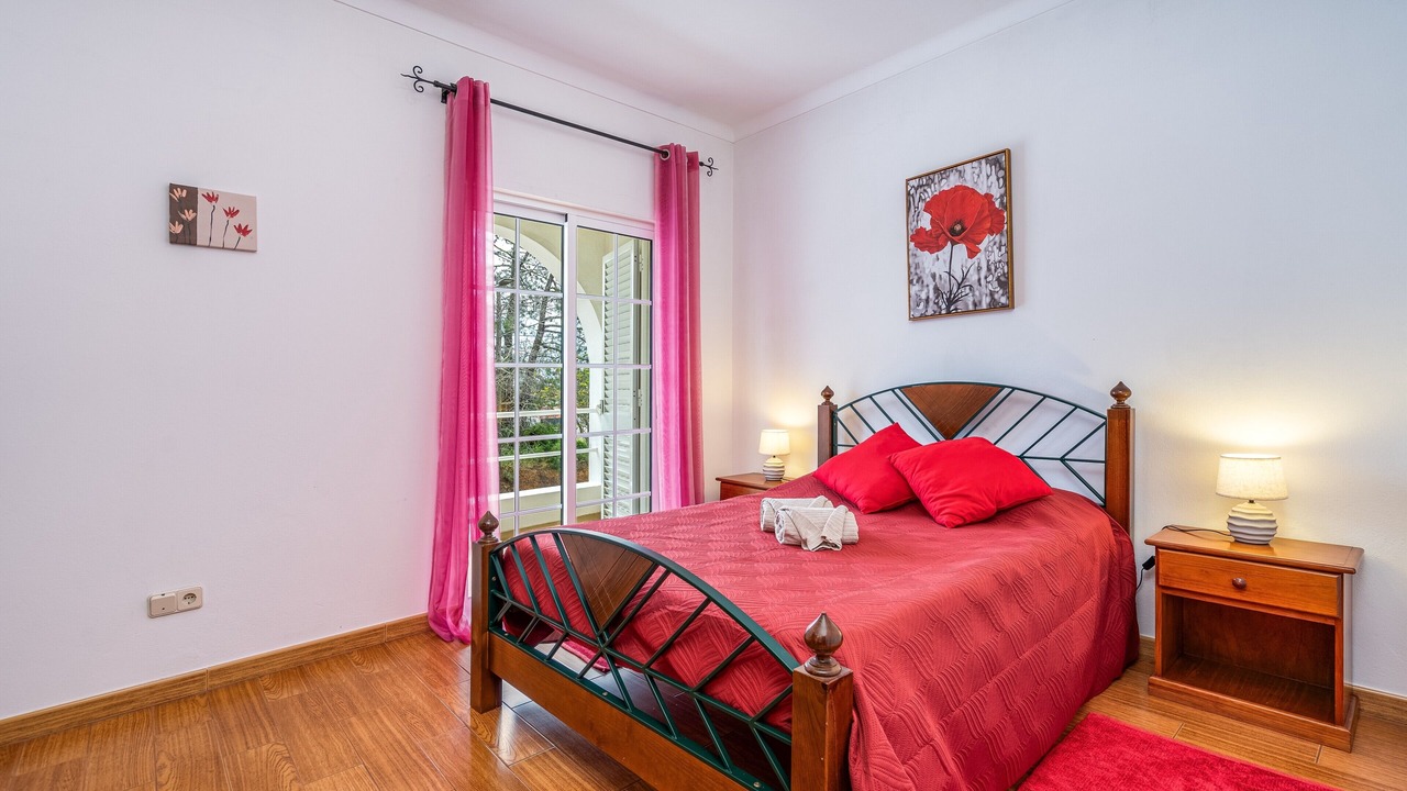Photo of Bedroom in Porches