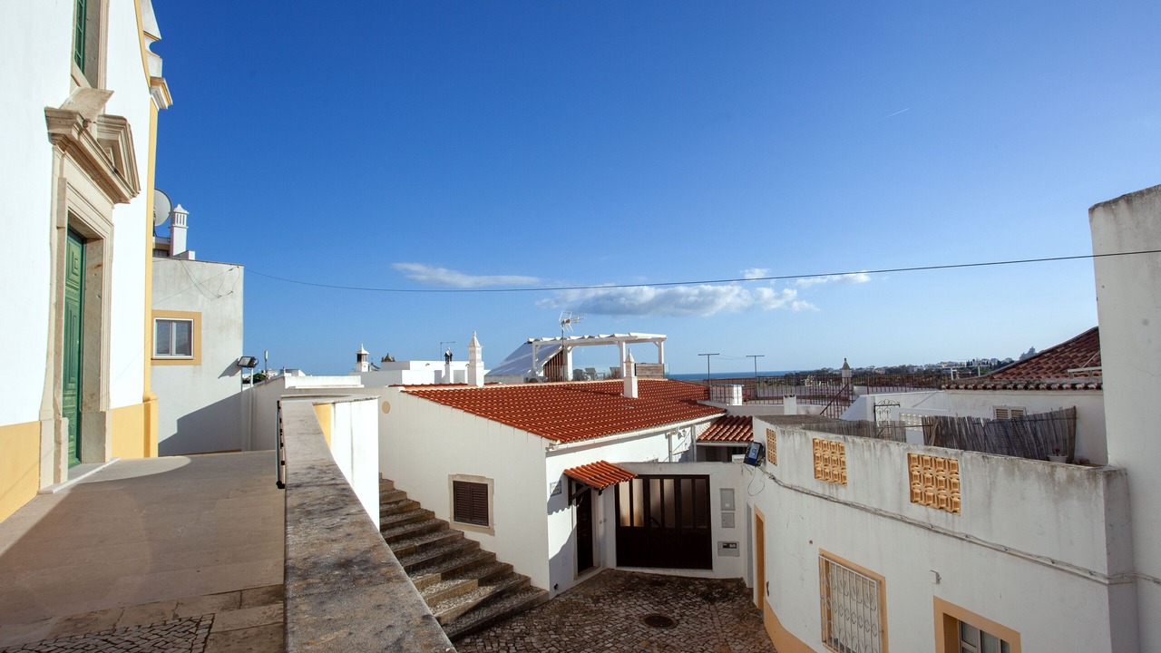 Photo of Outdoor in Pera
