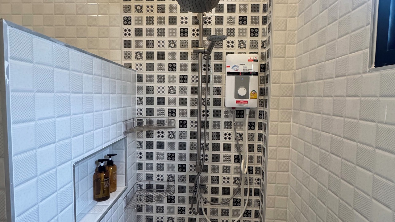 Photo of Bathroom in Wok Tum