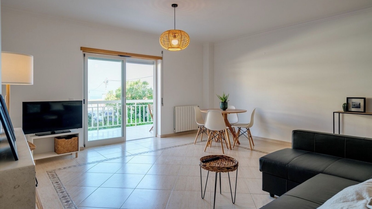 Photo of Livingroom in Ericeira