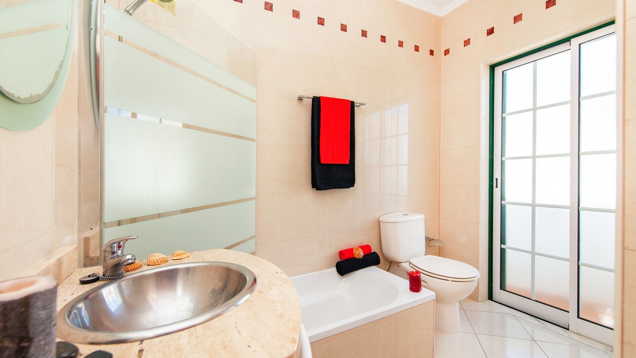 Photo of Bathroom in Correeira