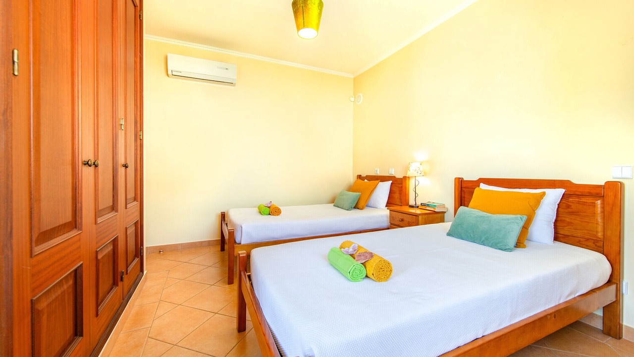 Photo of Bedroom in Correeira