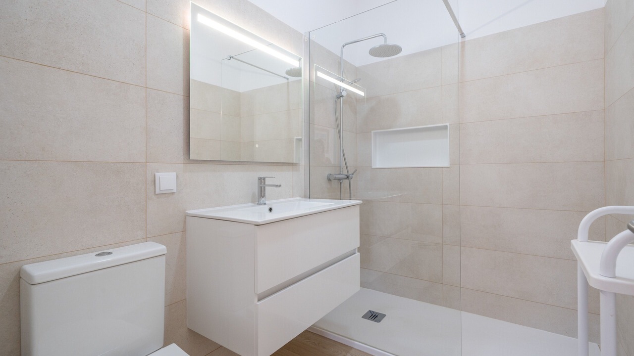 Photo of Bathroom in Salema
