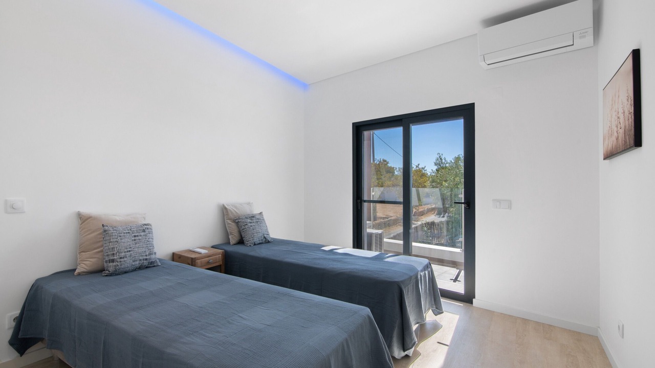 Photo of Bedroom in Moncarapacho e Fuseta