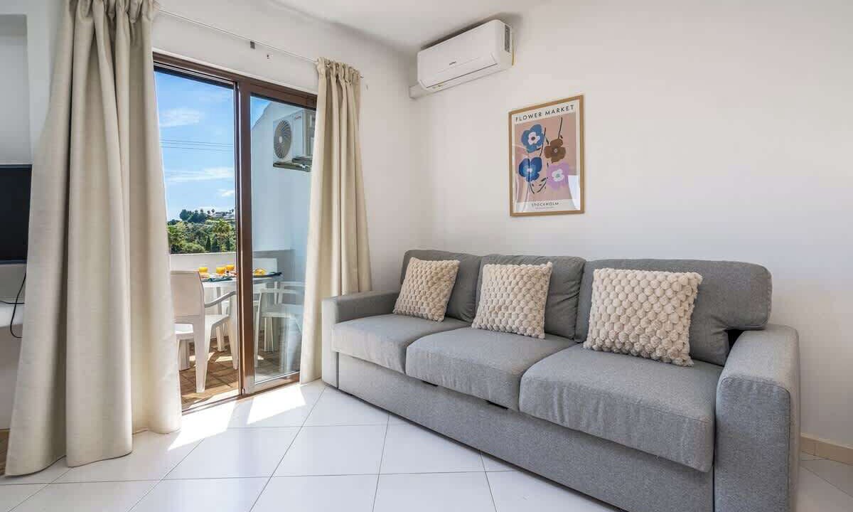 Photo of Livingroom in Alpouvar
