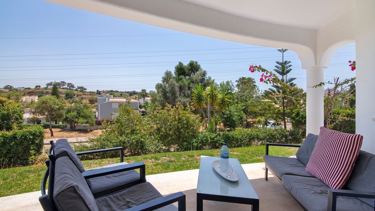 Photo of Patio Balcony in Alpouvar