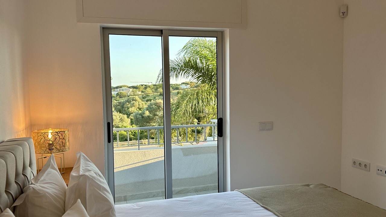 Photo of Bedroom in Quarteira