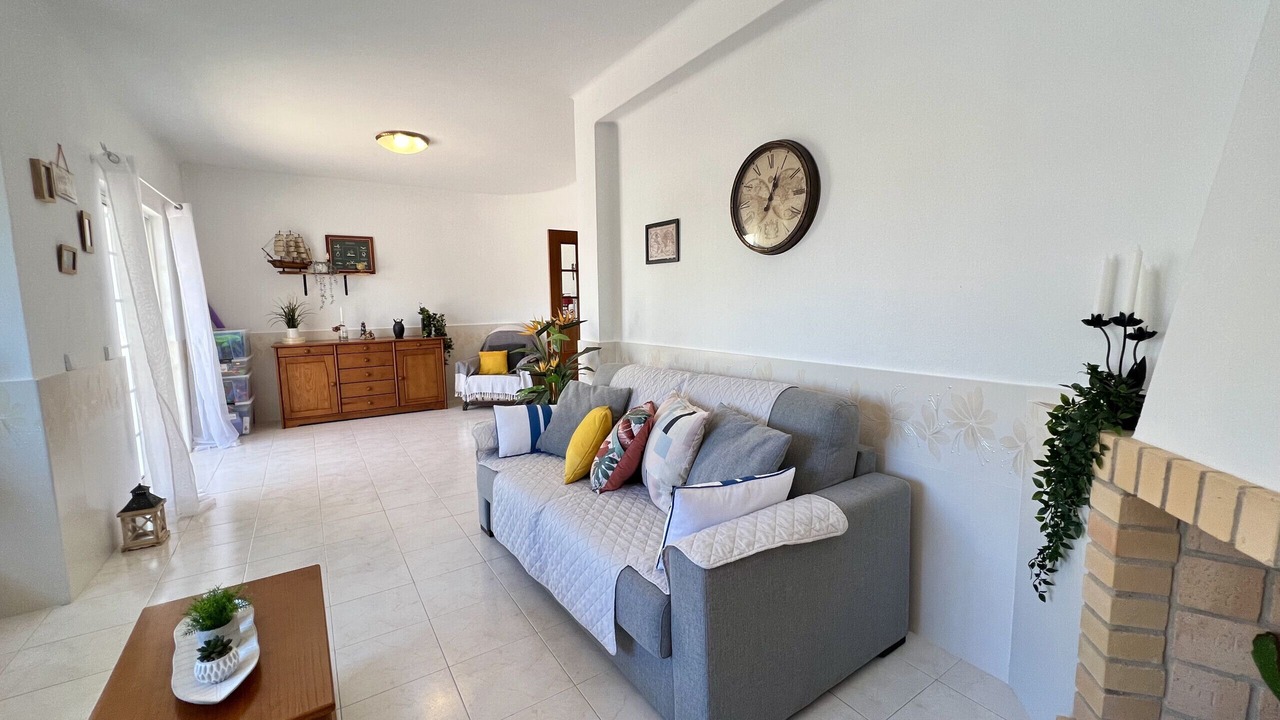 Photo of Livingroom in Pera