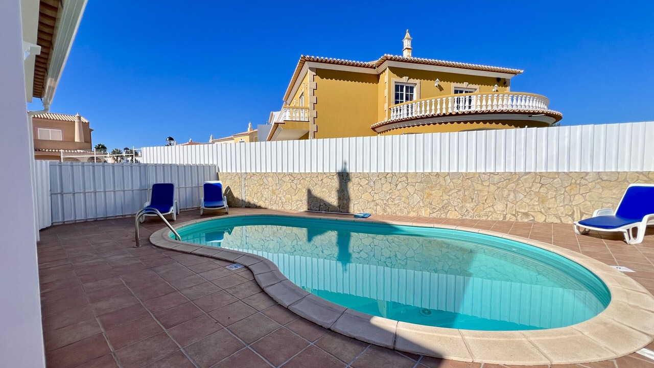 Photo of Outdoor in Pera