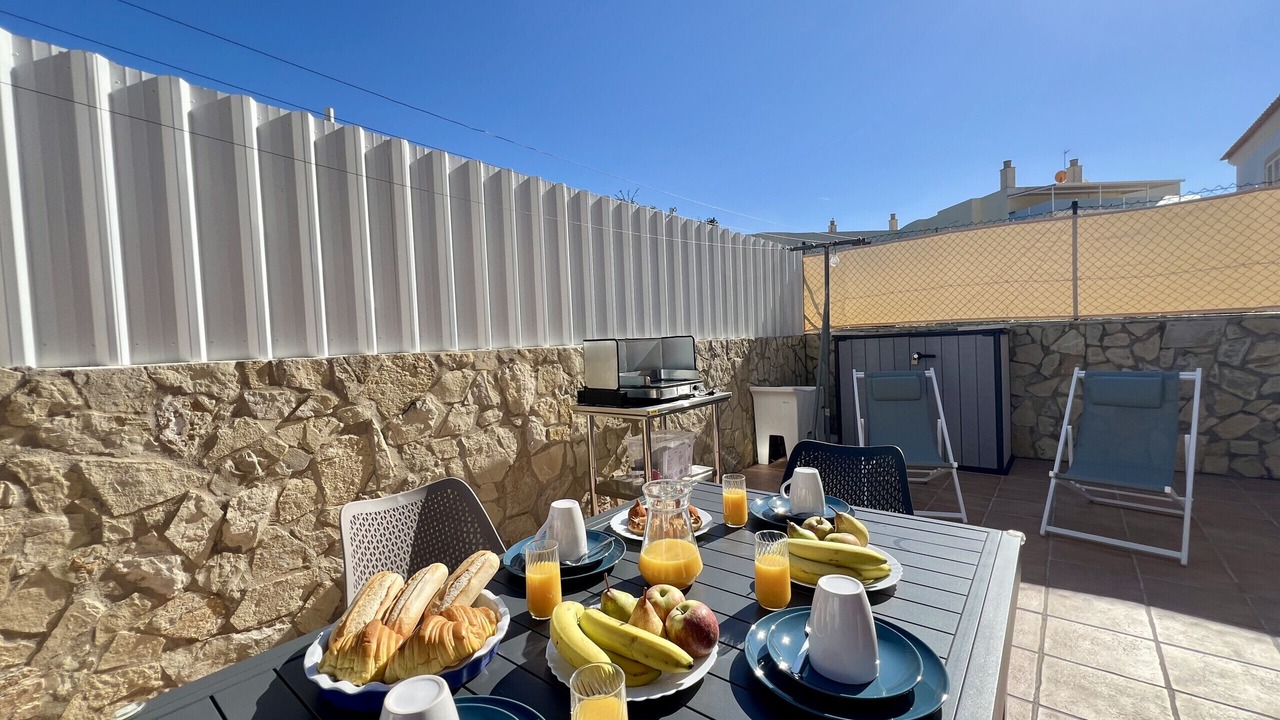 Photo of Outdoor in Pera