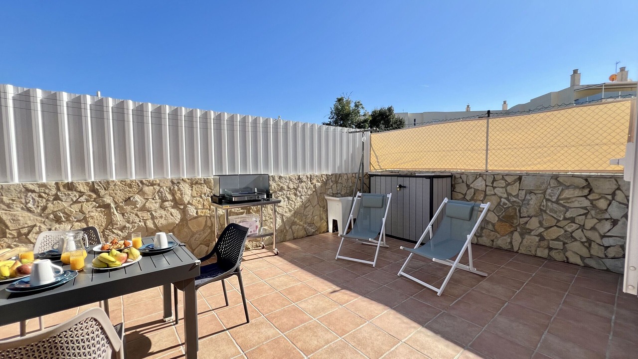 Photo of Outdoor in Pera