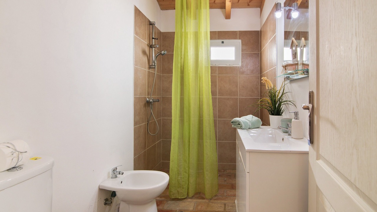 Photo of Bathroom in Loule