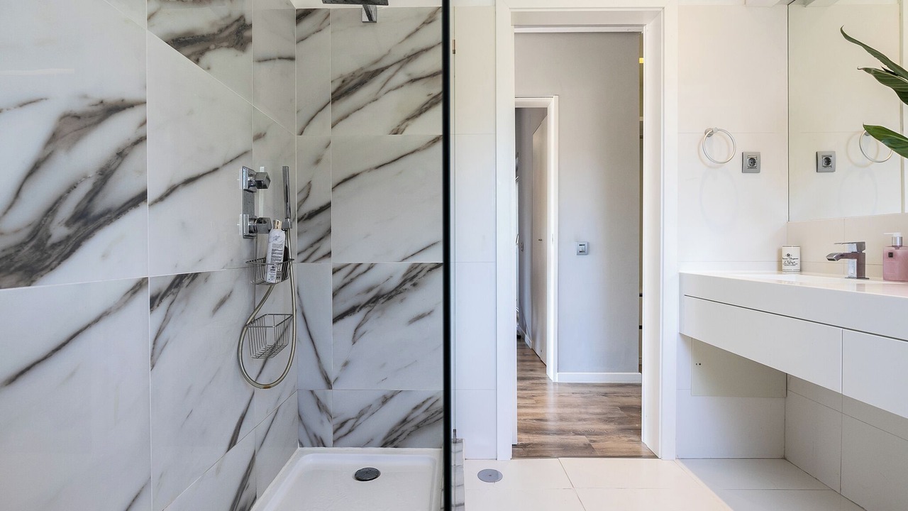 Photo of Bathroom in Faro