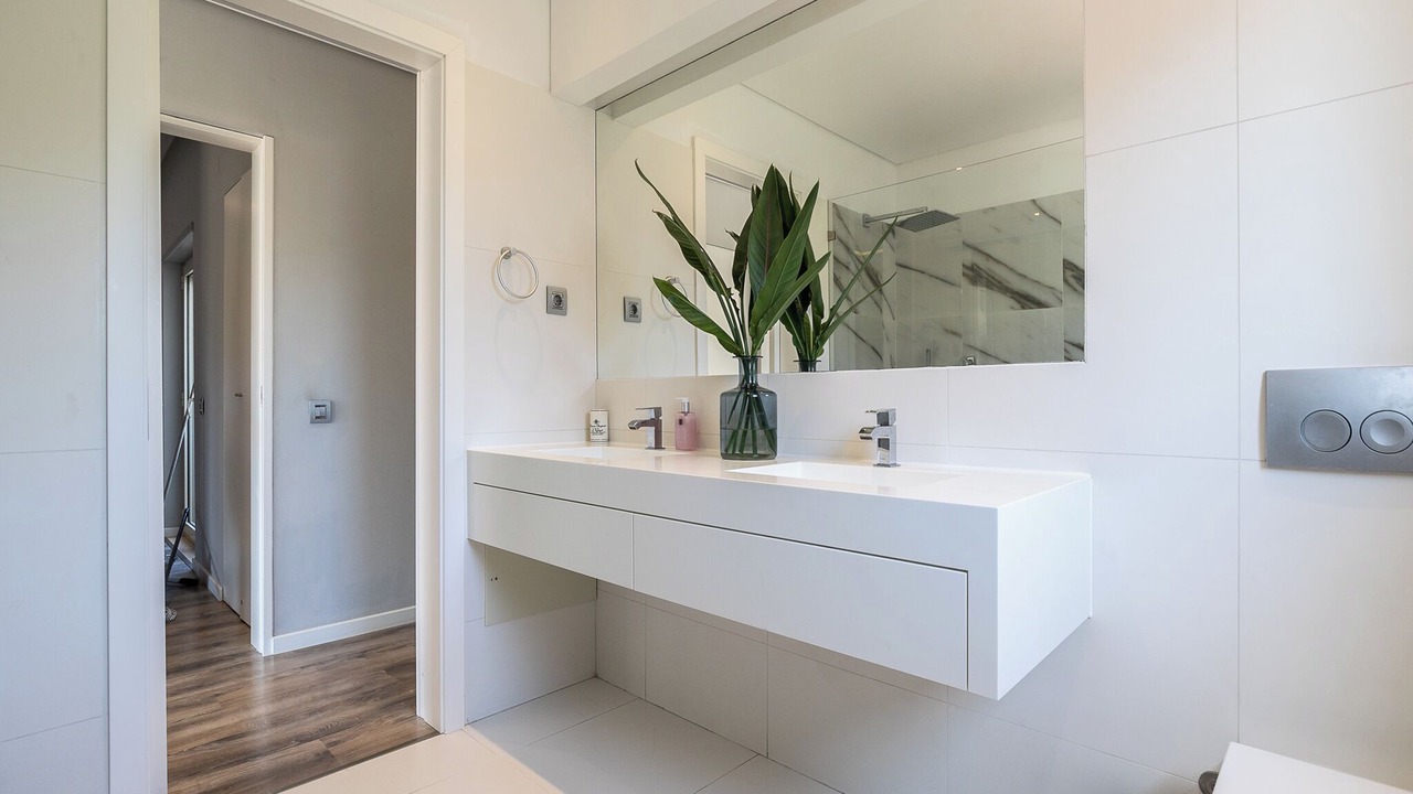 Photo of Bathroom in Faro