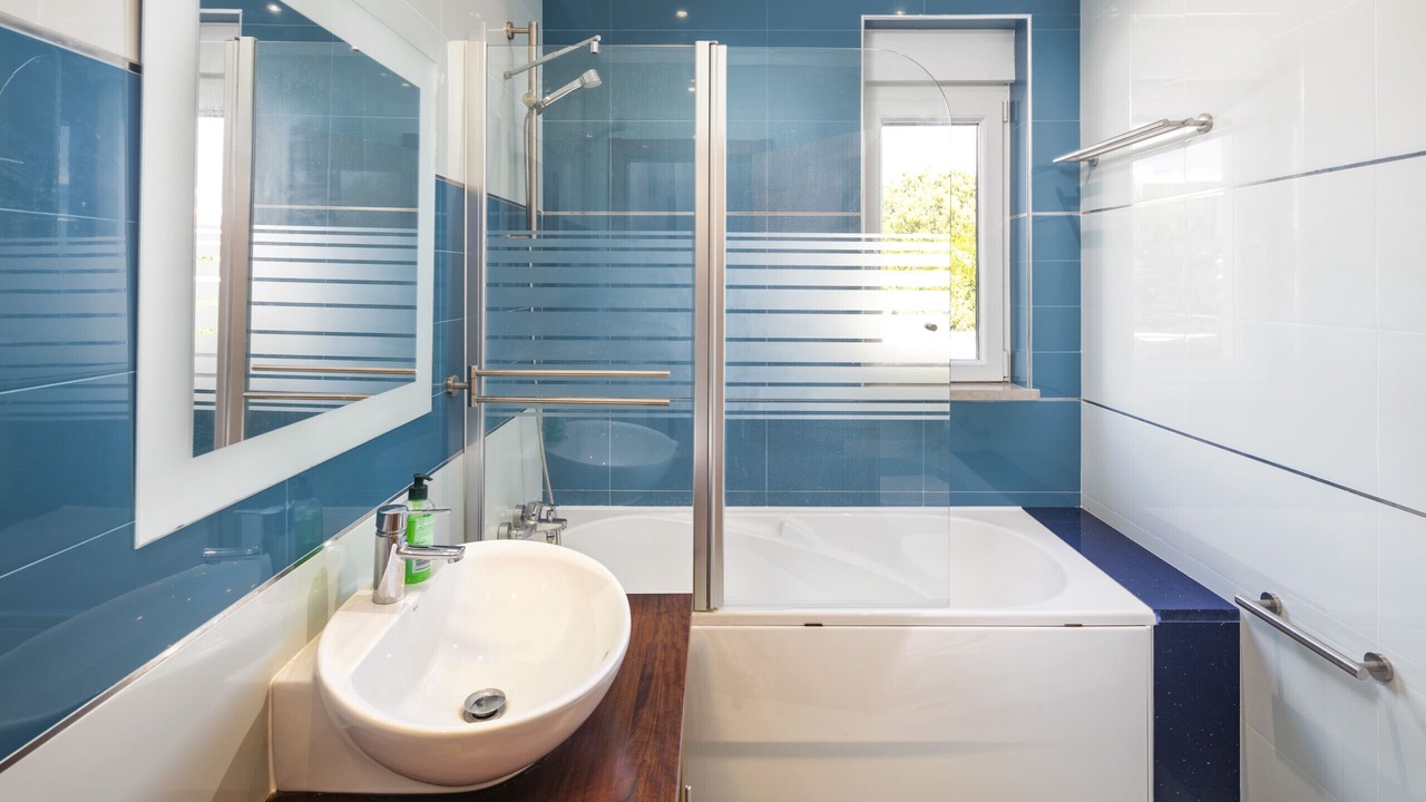Photo of Bathroom in Alporchinhos