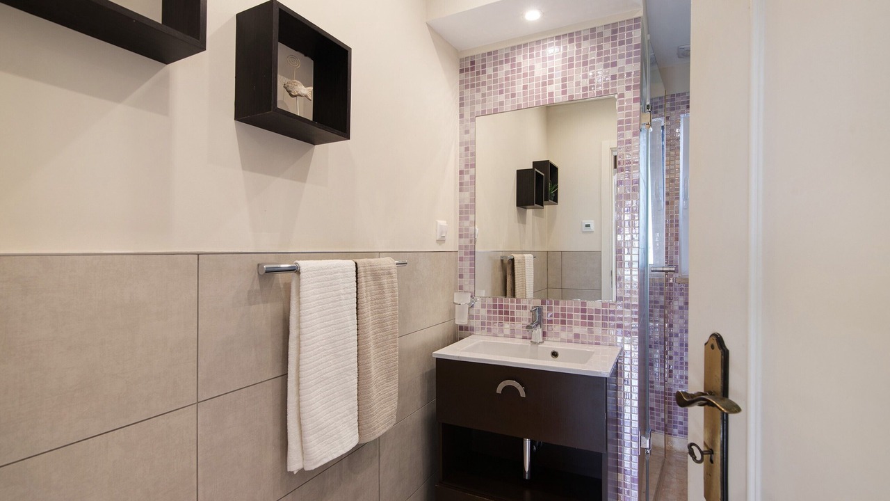 Photo of Bathroom in Loule