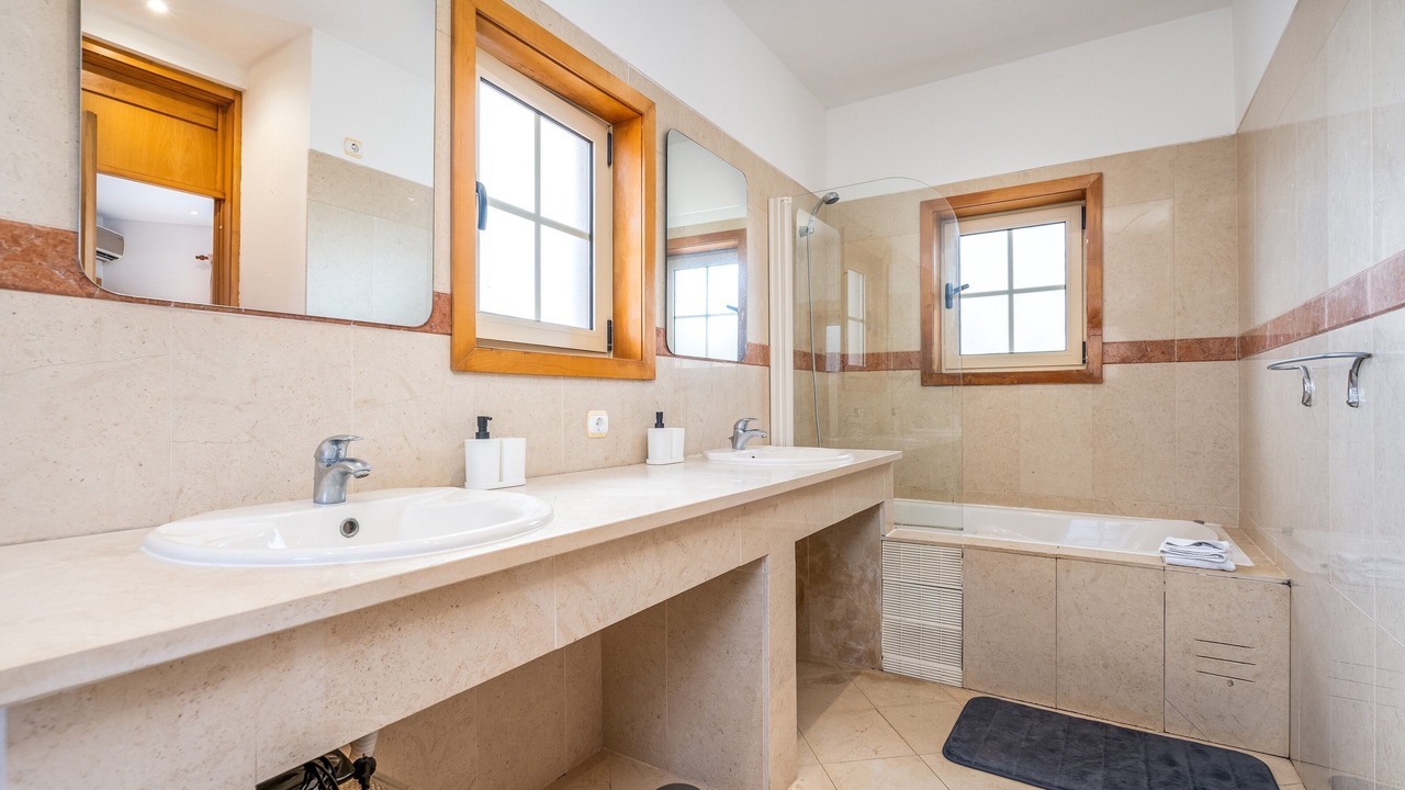 Photo of Bathroom in Alvor