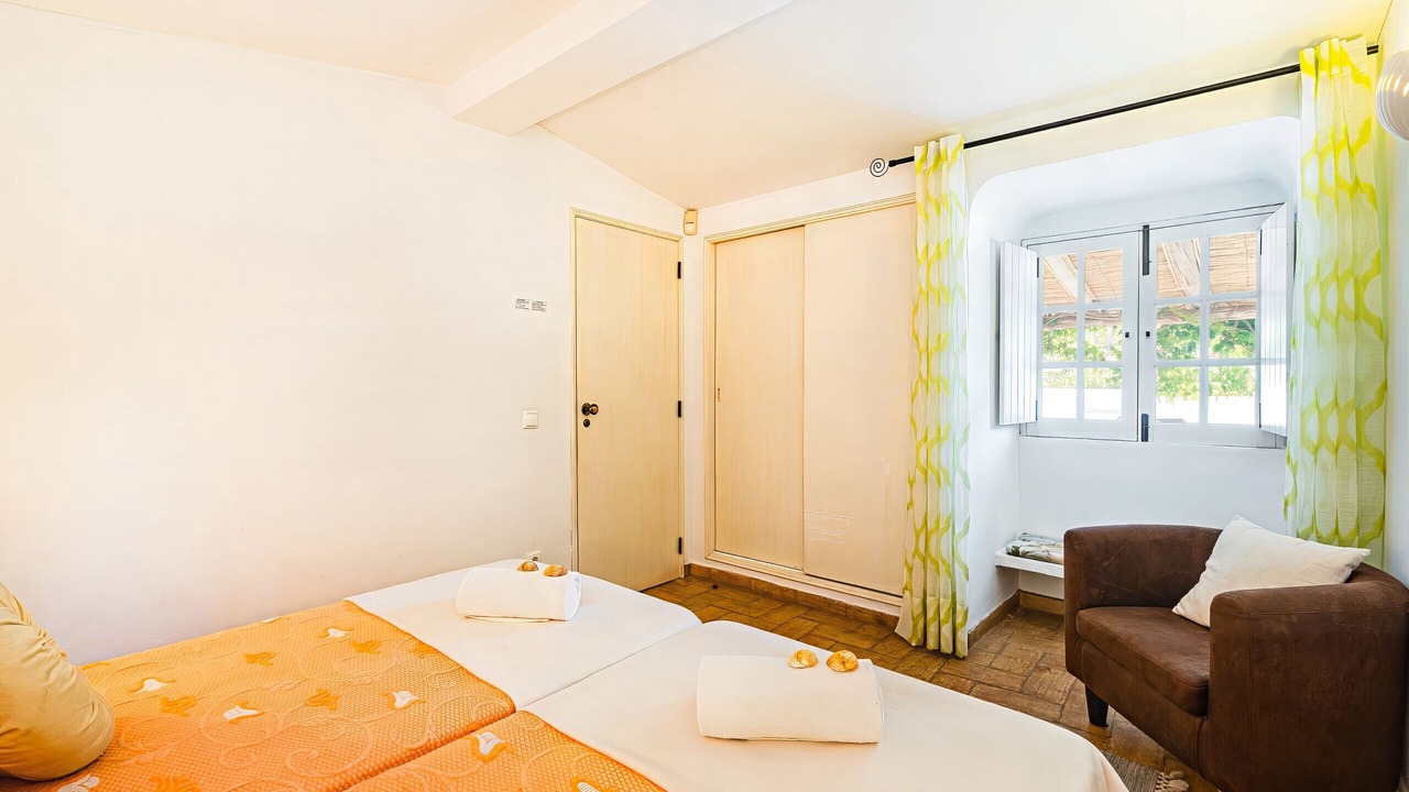 Photo of Bedroom in Guia