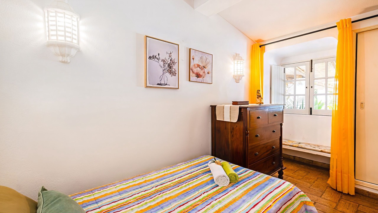 Photo of Bedroom in Guia