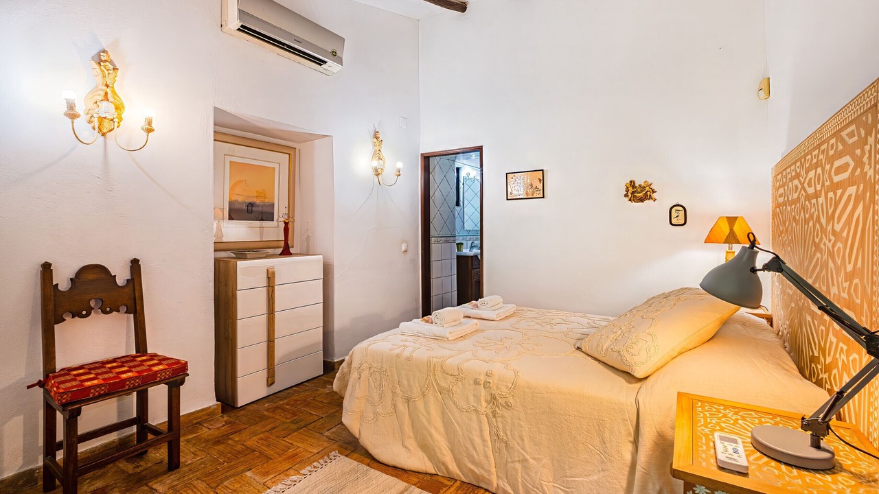 Photo of Bedroom in Guia