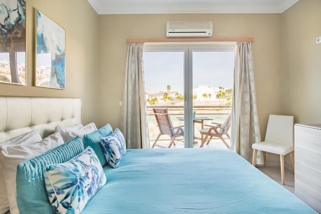 Photo of Bedroom in Ericeira
