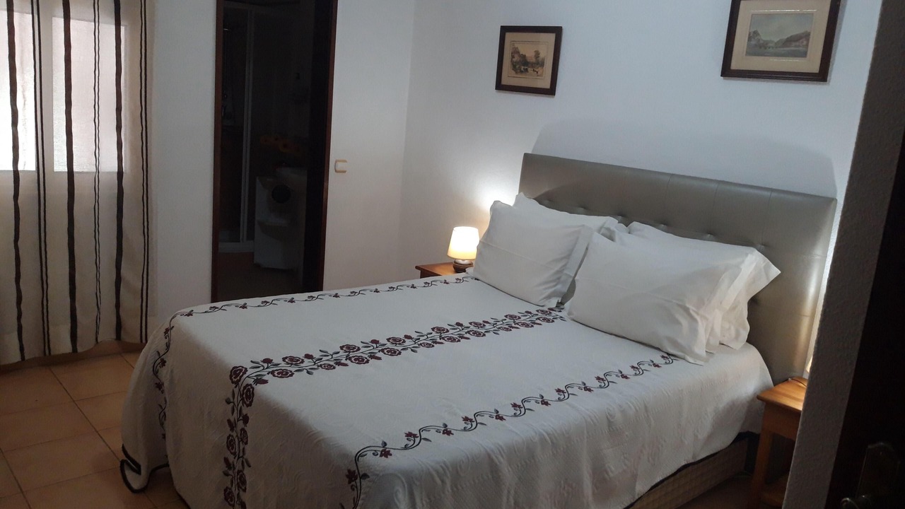 Photo of Bedroom in Alporchinhos