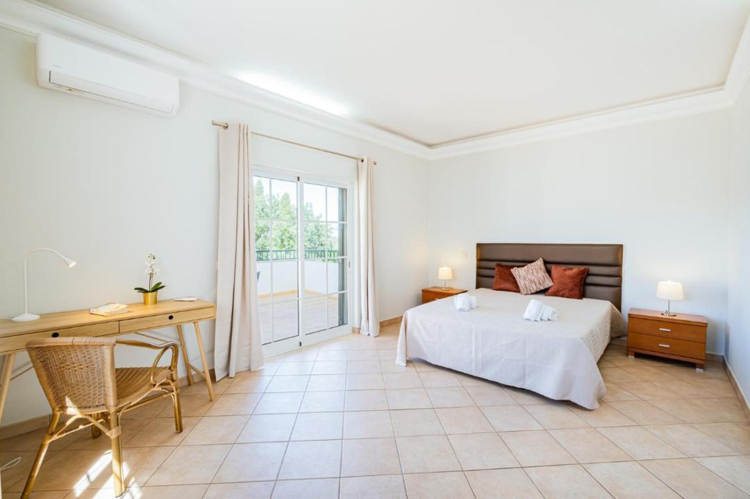 Photo of Bedroom in Guia