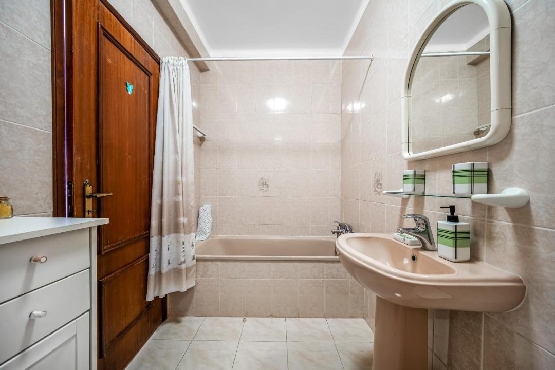 Photo of Bathroom in Retur