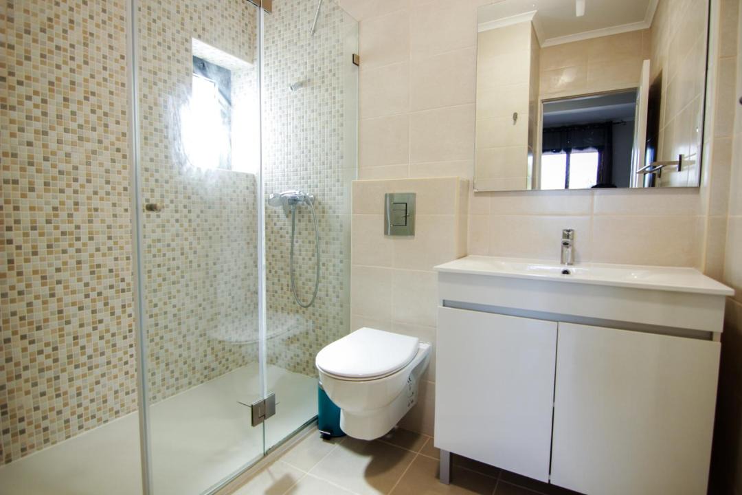 Photo of Bathroom in Faro