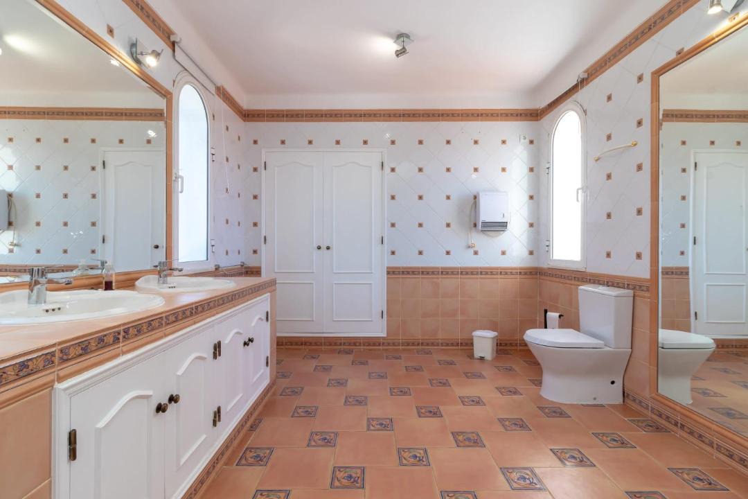 Photo of Bathroom in Lagoa e Carvoeiro