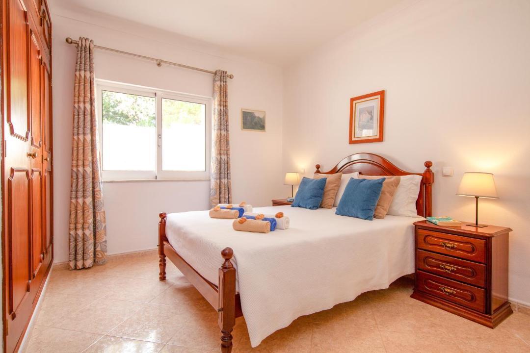 Photo of Bedroom in Lagoa e Carvoeiro