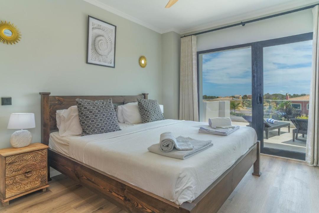 Photo of Bedroom in Albardeira