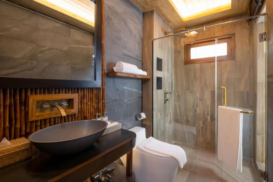 Photo of Bathroom in Siray