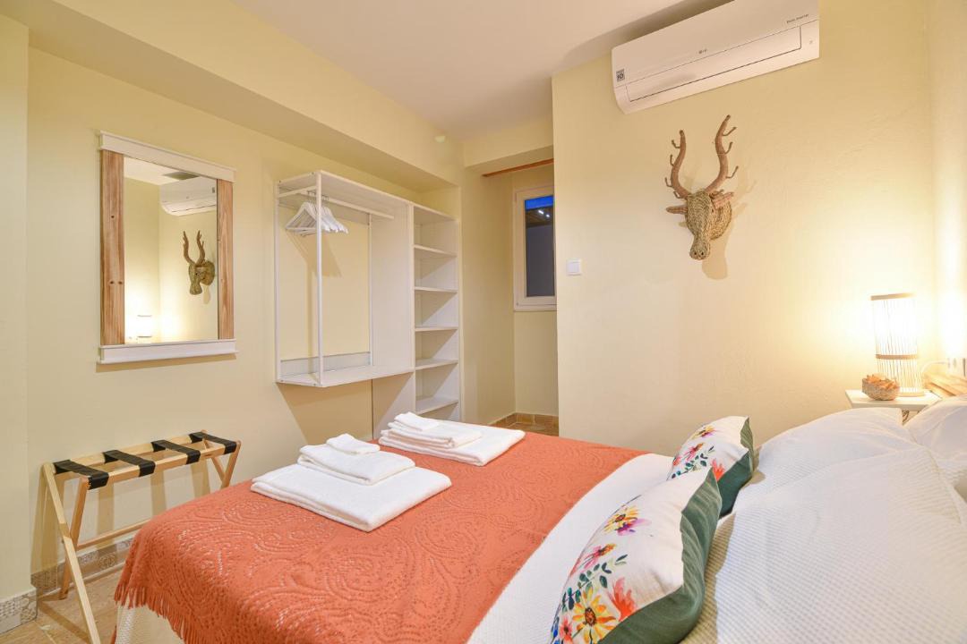 Photo of Bedroom in Peneco Beach