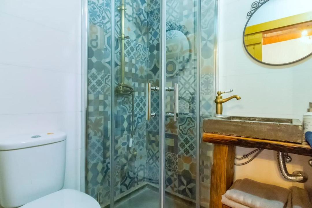 Photo of Bathroom in Portimao City Centre