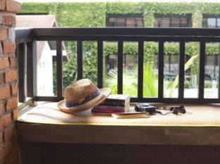 Photo of Patio Balcony in Khuekkhak