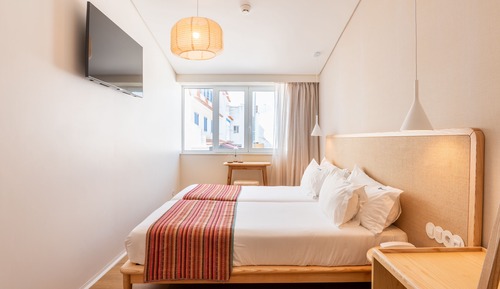 Standard Twin Room