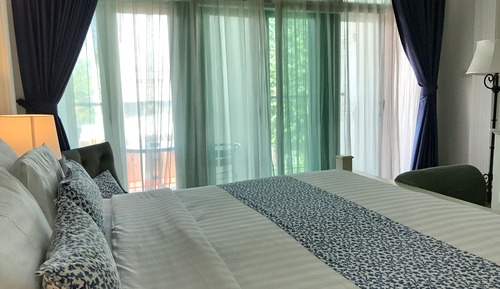 Premium Deluxe 1 King, City View with Balcony