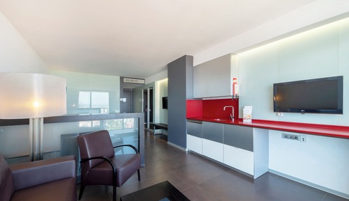 Suite, Partial Sea View (Sunset 3 Adults) High Floor