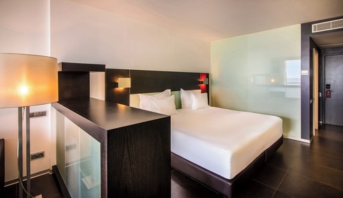 Suite, Partial Sea View (Prestige 3 Adults)