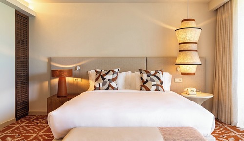 Premium Room, 1 King Bed