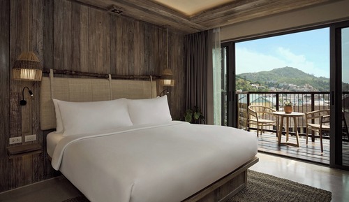 Premium Room, 1 King Bed, City View