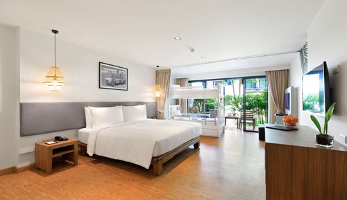 Family Room, 1 King Bed, Terrace (Garden)