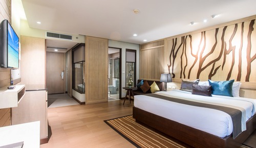 Deluxe King Room
