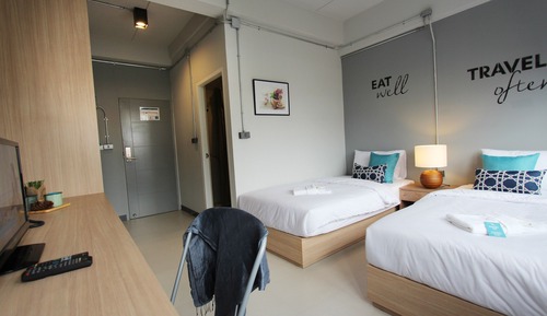 Standard Twin Room